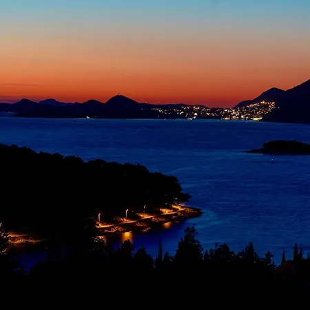 Stunning Sunset View For Couples&friends